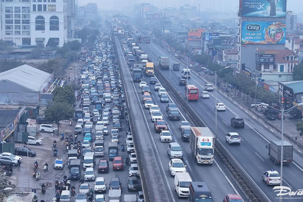 Từ hôm nay, xe tải 2 tấn trở lên không được hoạt động ban ngày trong nội đô Hà Nội