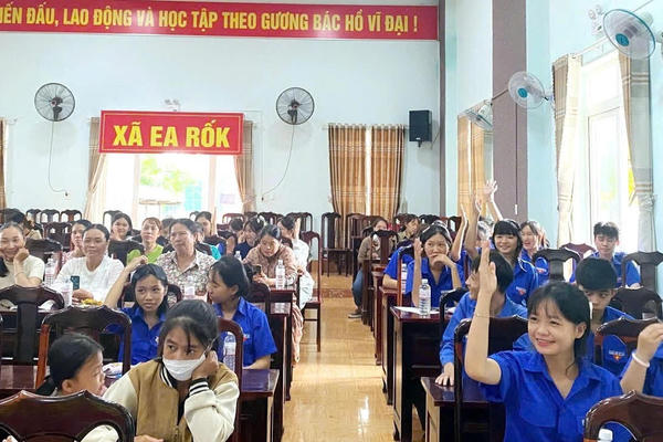 Những cách làm hay của Hội Phụ nữ xã Ea Rốk