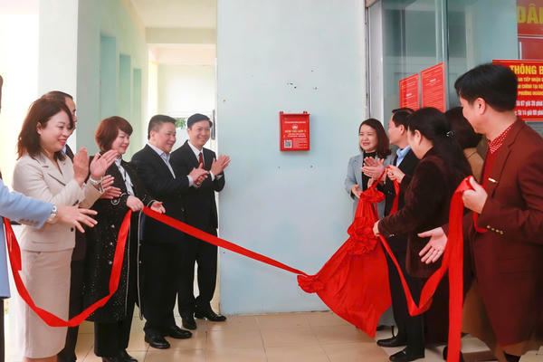 Hộp thư góp ý để lắng nghe nhân dân