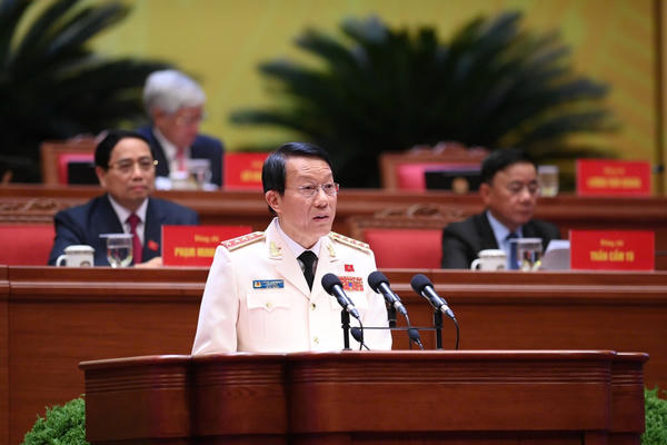 Công tác Công an thực hiện 3 mục tiêu chiến lược của Đảng: Hòa bình, ổn định; phát triển bền vững, chất lượng cao; nâng cao mọi mặt đời sống Nhân dân