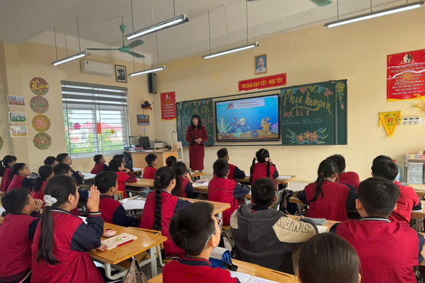 Bước chuyển về đãi ngộ nhà giáo từ chính sách lương, phụ cấp mới