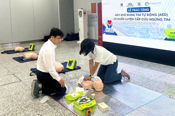 Tuyến Metro Bến Thành - Suối Tiên được trang bị máy cấp cứu người ngưng tim