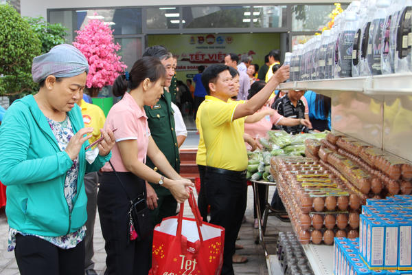 Ấm áp Ngày hội Tết Việt