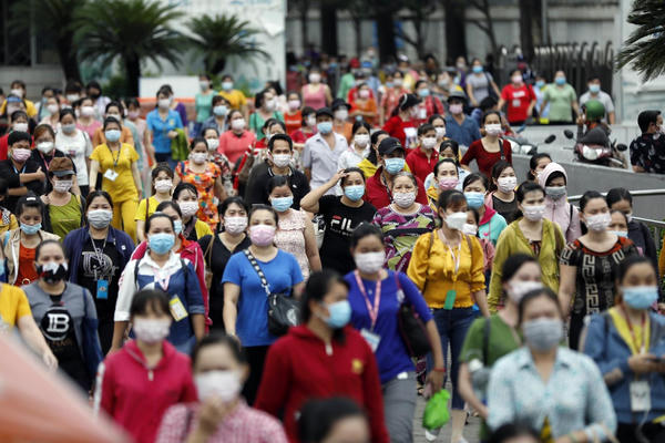 Giữ chân lao động nhập cư