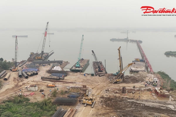 Toàn cảnh thi công cầu Thượng Cát hơn 7.300 tỷ đồng với biểu tượng cánh chim bay lên