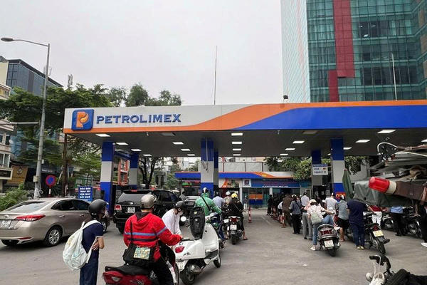 Xăng sinh học E10: Không gây hại nếu sử dụng đúng cách Xăng sinh học E10: Không gây hại nếu sử dụng đúng cách