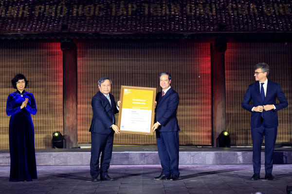 Hà Nội đón nhận danh hiệu “Thành phố học tập toàn cầu” của UNESCO