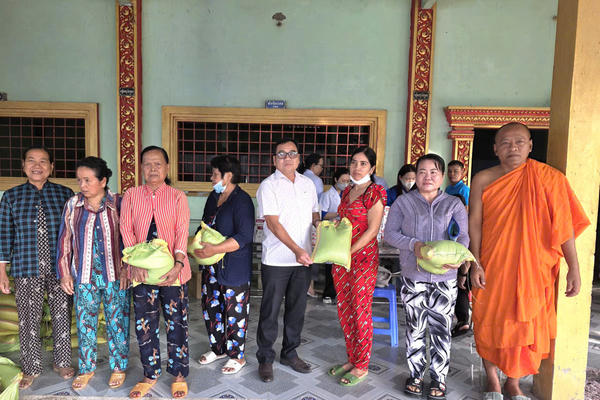 Cà Mau: Mang Tết ấm áp đến với bệnh nhân nghèo Cà Mau: Mang Tết ấm áp đến với bệnh nhân nghèo