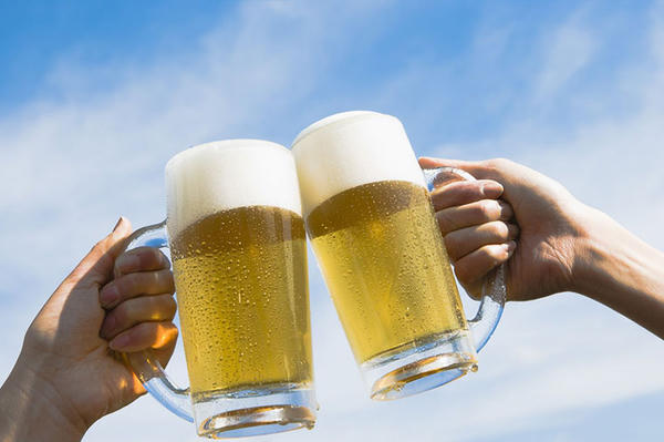 Phòng ngừa ngộ độc thực phẩm và lạm dụng rượu bia dịp Tết Phòng ngừa ngộ độc thực phẩm và lạm dụng rượu bia dịp Tết