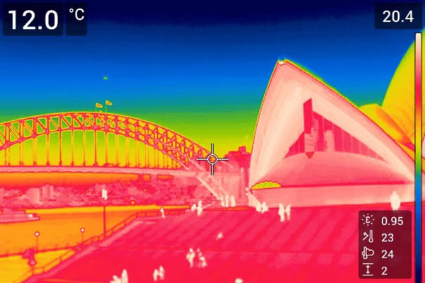 Năng lượng Mặt trời cấp điện cho vệ tinh trong tương lai