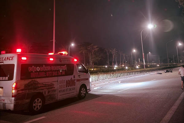 Xe máy chở 3 tự gây tai nạn, 2 người tử vong