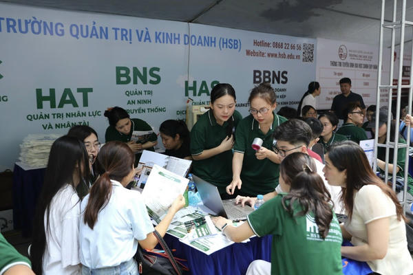 Dự kiến giảm điểm cộng IELTS: Thí sinh lo mất lợi thế