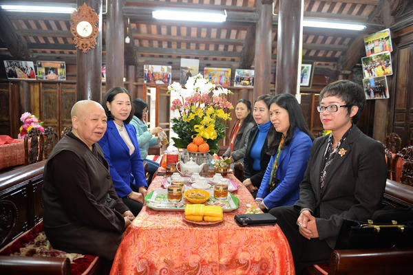 Mặt trận Hà Nội thăm, chúc Tết các cơ sở tôn giáo