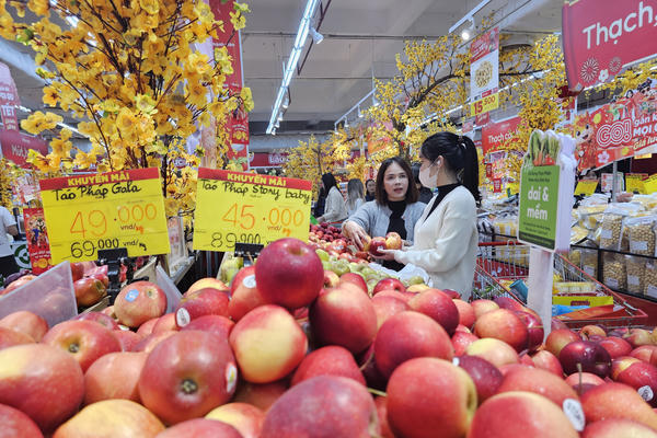 Nghệ An: Không khí Tết sớm tại các trung tâm thương mại