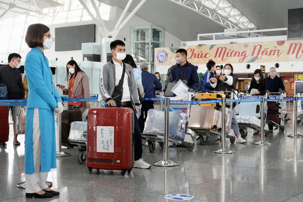 Sẵn sàng ứng phó nguy cơ dịch bệnh ngay từ cửa khẩu hàng không