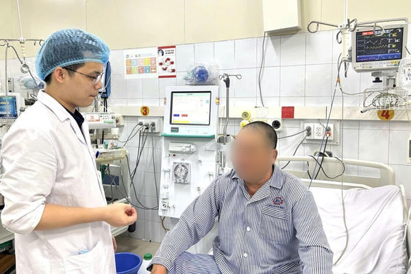 Yêu cầu sớm làm rõ vụ nghi ngộ độc thực phẩm do ăn cá nóc tại Quảng Ninh