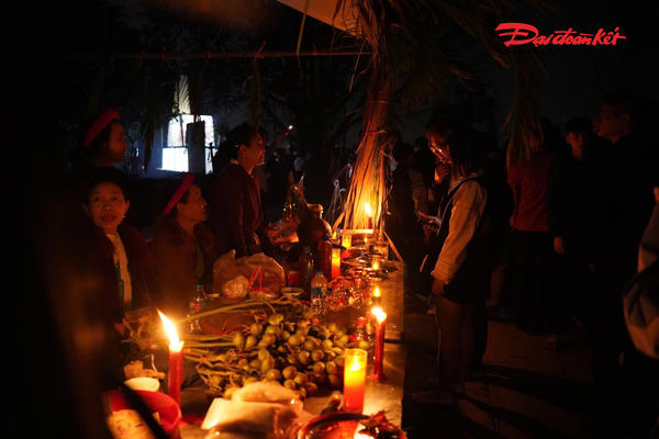 Độc đáo phiên chợ âm dương chỉ diễn ra một lần trong năm