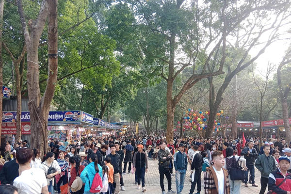 Đừng để “chặt chém” làm xấu lễ hội