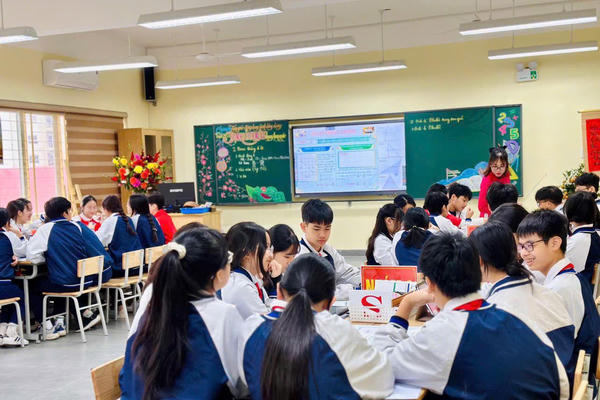 Ngoại ngữ tiếp tục “giữ sóng” ở môn thi thứ ba lớp 10