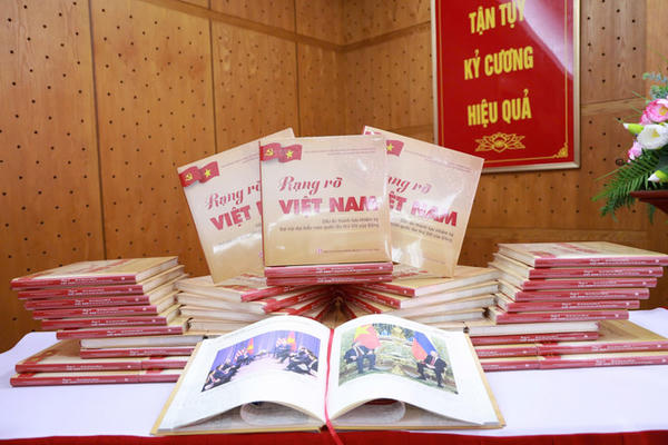 Rạng rỡ Việt Nam - dấu ấn thành tựu nhiệm kỳ Đại hội XIII của Đảng