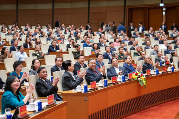 Văn hóa là “trụ cột”, “hệ điều tiết” cho phát triển nhanh và bền vững đất nước Văn hóa là “trụ cột”, “hệ điều tiết” cho phát triển nhanh và bền vững đất nước