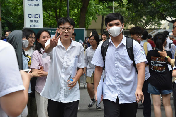 Rút ngắn thời gian cấp bằng tốt nghiệp THPT còn 30 ngày