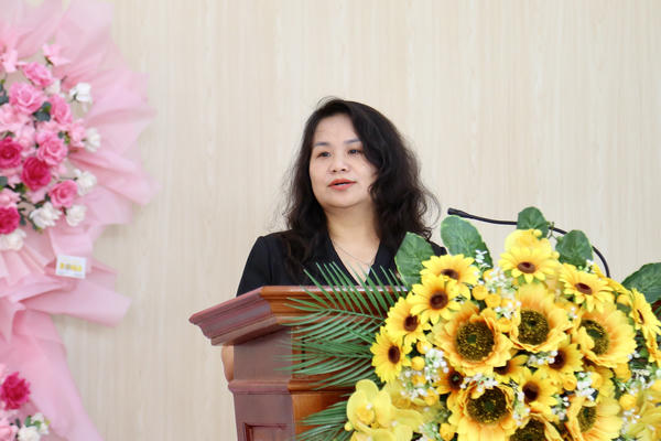 Bà Nguyễn Quỳnh Liên tiếp xúc cử tri xã Đông Hưng, An Giang