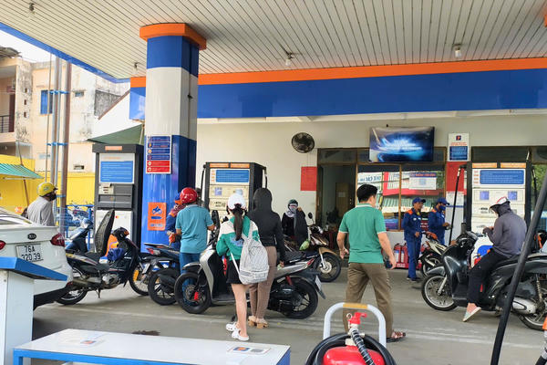 Đà Nẵng: Công khai đường dây nóng tại tất cả cửa hàng xăng dầu