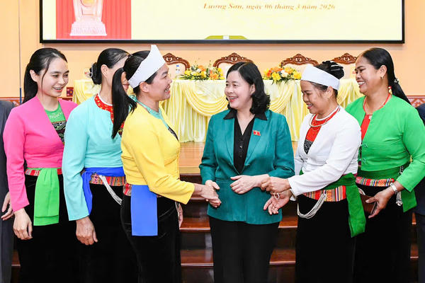 Hướng tới bầu cử đại biểu Quốc hội khoá XVI và HĐND các cấp nhiệm kỳ 2026-2031: Quyền làm chủ của nhân dân qua các cuộc tiếp xúc cử tri