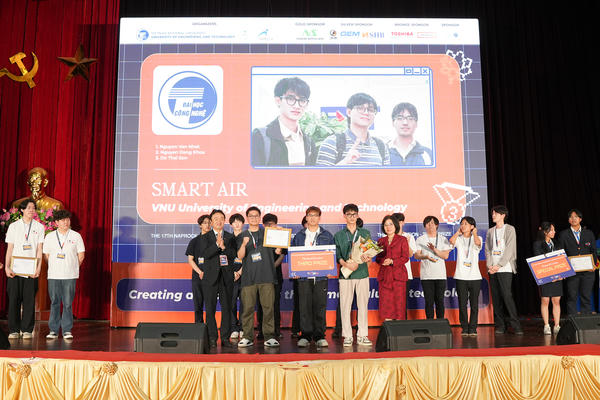 Sinh viên Việt Nam đoạt giải Ba thi Lập trình quốc tế NAPROCK PROCON lần thứ 17