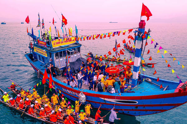 Giữ hồn văn hóa làng chài