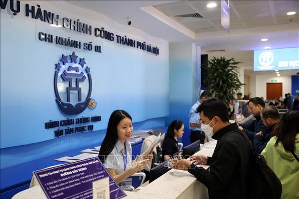 Hà Nội: 95% thủ tục hành chính có thể xử lý tại nhà