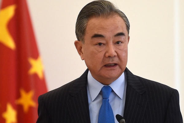 Trung Quốc kêu gọi ngừng bắn, ASEAN xem xét họp khẩn về an ninh năng lượng