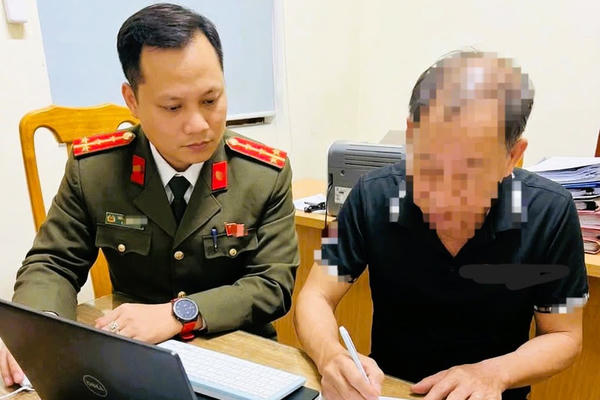 Quảng Trị: Hai người bị phạt vì đăng bài xúc phạm lực lượng Công an