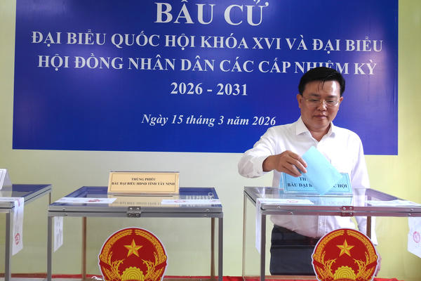 Tây Ninh: Gần 29.000 người dân xã Mỹ Lộc nô nức đi bỏ phiếu