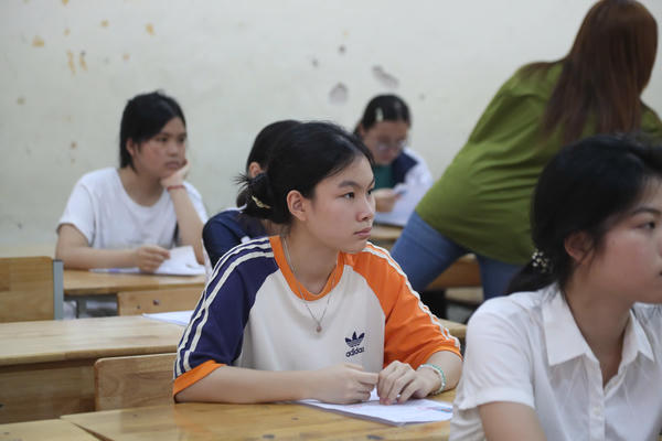 Không còn rào cản khu vực: Học sinh tính toán chọn trường vào lớp 10 Không còn rào cản khu vực: Học sinh tính toán chọn trường vào lớp 10