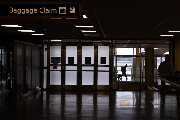 Hơn 12.500 chuyến bay tại Mỹ bị gián đoạn do bão lớn