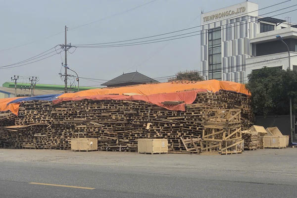 Hưng Yên: Ngang nhiên chiếm dụng hành lang an toàn giao thông