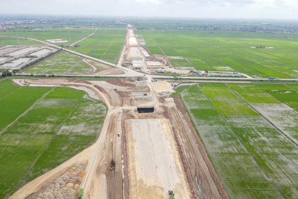 Đẩy nhanh tiến độ cao tốc Ninh Bình - Hải Phòng, phấn đấu thông xe năm 2026