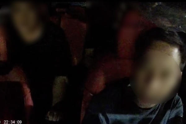 Người yếu thế chịu thiệt