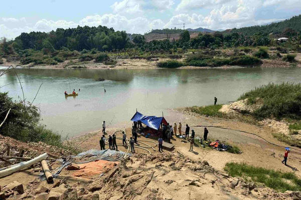 Một chiến sỹ Công an hy sinh khi truy bắt ‘cát tặc’