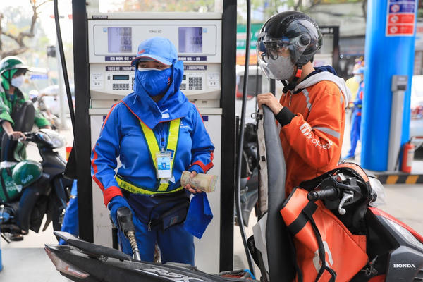 Chủ động ứng phó với biến động thị trường xăng dầu Chủ động ứng phó với biến động thị trường xăng dầu