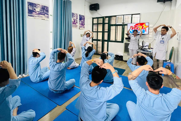 Sa sút trí tuệ gia tăng: Áp lực điều trị lớn