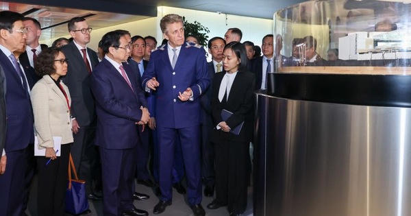 Thủ tướng đề nghị phía Nga hợp tác, hỗ trợ xây dựng hệ thống tàu điện ngầm