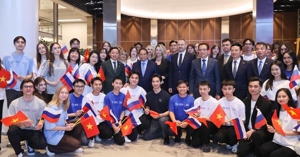 Thủ tướng Phạm Minh Chính tới thăm Đại học hàng đầu của Nga