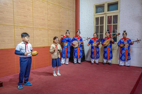 Đưa giáo dục di sản vào trường học