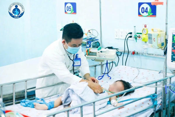TP Hồ Chí Minh: Xuất hiện nhiều ca nặng liên quan tới tay chân miệng