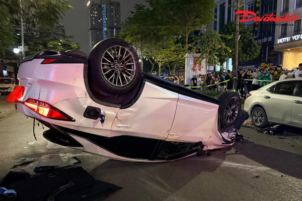 Nguyên nhân ban đầu vụ ô tô gây tai nạn liên hoàn ở Hà Nội