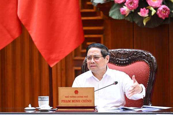 Thủ tướng: Khẩn trương xây dựng kho dự trữ chiến lược, không để thiếu nguồn cung xăng dầu