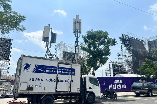 Gỡ “điểm nghẽn” hạ tầng số để bứt phá